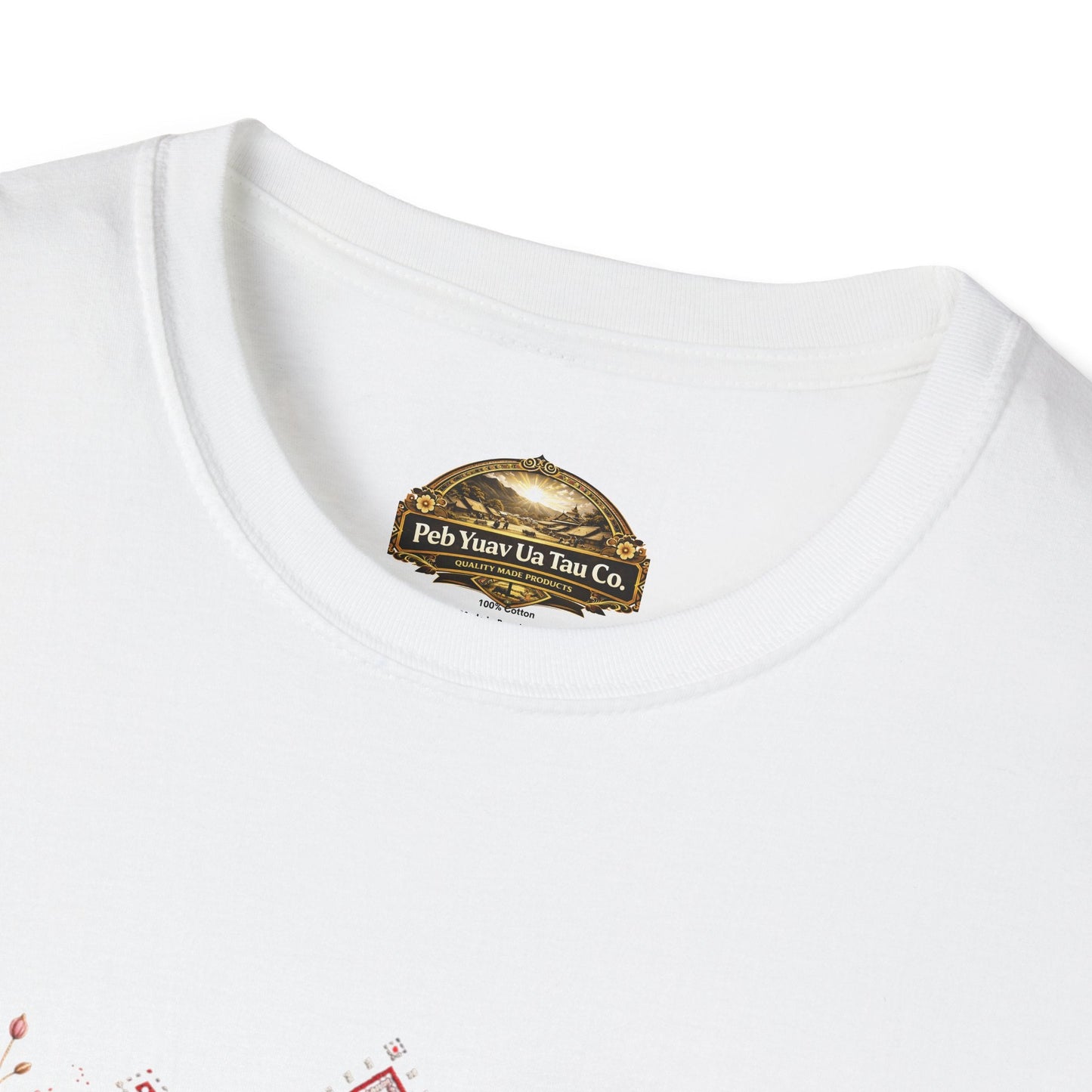 Kuv Hlub Kuv Niam Floral T-Shirt — Hmong "Love My Mom" Mother's Day Tee - Peb Yuav Ua Tau Co.