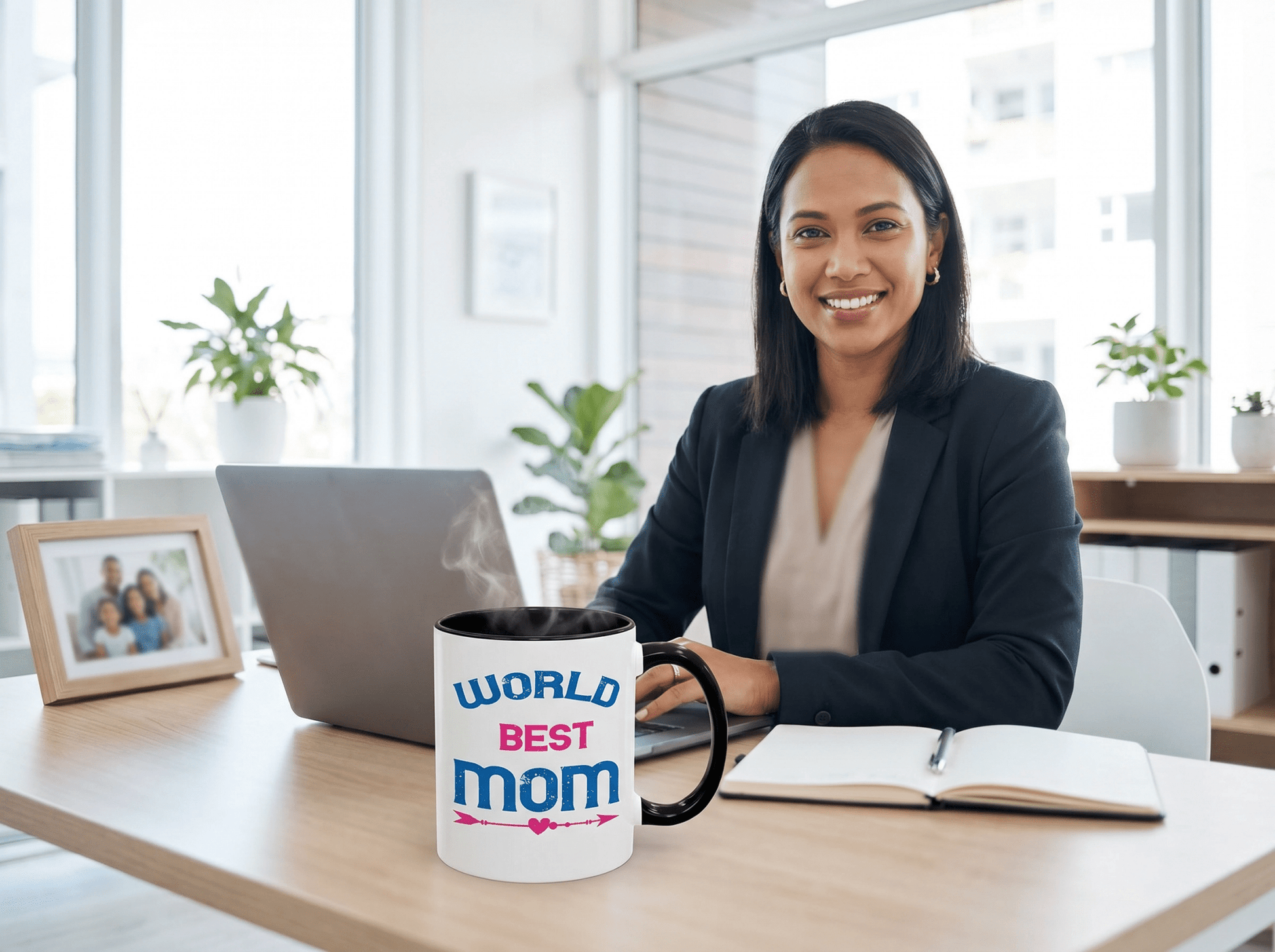 Niam Zoo Tshaj — World's Best Mom Mug - Peb Yuav Ua Tau Co.